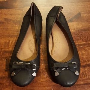 Womens black flats